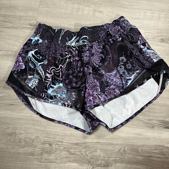 Lululemon Hotty Hot Short Il
*2.5" - Picture 4 of 8